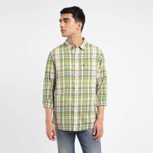 Levis Men Slim Fit Checkered Spread Collar Casual Shirt