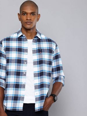 Levis Men Slim Fit Checkered Spread Collar Casual Shirt