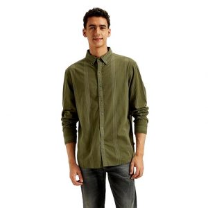 Levi's Men's Striped Slim Fit Shirt premium fabrics and iconic styleperfect for casual or smart-casual looks."