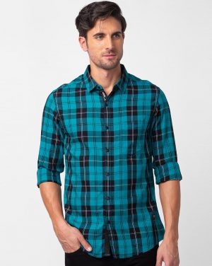 Spykar Men Slim Fit Checkered Casual Shirt
