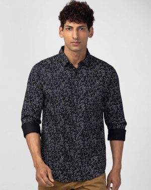 Spykar Men Slim Fit Printed Spread Collar Casual Shirt