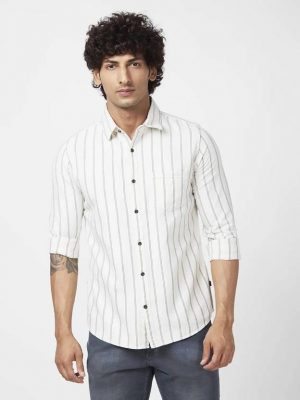 Spykar Men Slim Fit Striped Spread Collar Casual Shirt
